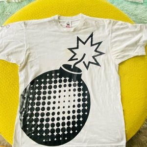 KABOOM. 1980s nite club tee